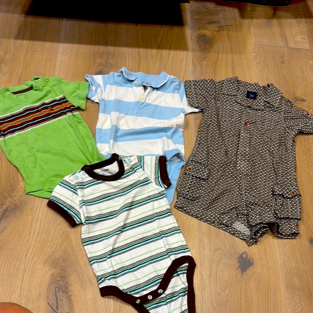 Baby Gap onesies 6-12 M